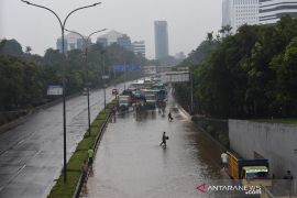 Banjir di ruas Tol TB Simatupang