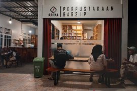 Pustaka Steva, tentang buku, perpustakaan dan ruang literasi