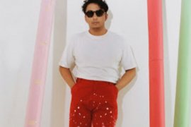 Sal Priadi merayakan hubungan di lagu "Serta Mulia"