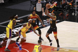 Pesawat charter tim Utah Jazz kembali ke bandara setelah tabrak burung, begini kronologinya