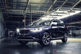 Ini harga BMW X7 xDrive40i Opulence rakitan di Indonesia