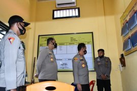 Cegah COVID-19, Polres Aceh Timur terapkan sistem besuk daring