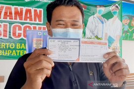 Puluhan wartawan Banyumas jalani vaksinasi COVID-19