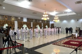 Usai dilantik, Bupati dan Wabup Pasbar minta doa dan dukungan masyarakat menjalankan amanah