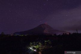 Foto Cerita : Menerangi Perkebunan Buah Naga Page 10 Small