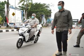 PELUNCURAN SEPEDA MOTOR LISTRIK DI KENDARI Page 1 Small