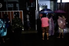 Sungai Bedadung kembali meluap, ratusan warga Jember mengungsi