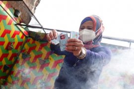 Dispendukcapil Kota Madiun musnahkan puluhan KTP elektronik rusak