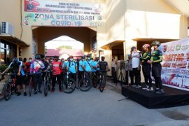 Tingkatkan sinergitas, TNI-Polri gowes bersama Forkopimda Kabupaten Sumbawa