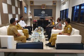 Bupati dan Wakil Bupati silaturahmi dengan Kapolres Banjar