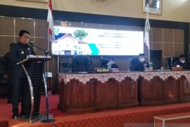 Bupati Balangan sampaikan pidato pertama pada sidang paripurna DPRD
