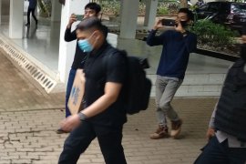 Wah, KPK geledah Biro BPJ Kantor Gubernur Sulsel