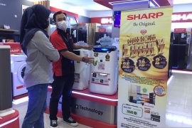 Sharp berbagi "Golden Lucky' untuk manjakan konsumen