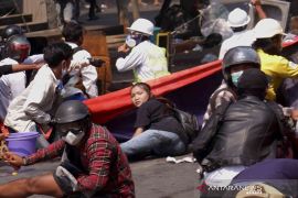 Pasukan Myanmar lakukan penggerebekan malam