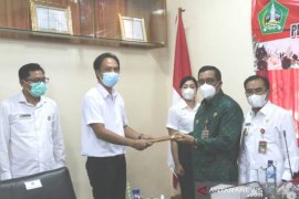 Bupati serahkan 100 SK untuk Tenaga P3K di Pemkab Tabanan