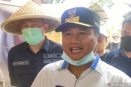 Wagub Jabar minta aparat aktif data warga pulang dari luar negeri