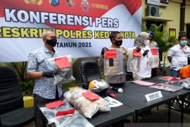 Polresta Kediri ringkus pelaku pembunuhan perempuan di hotel