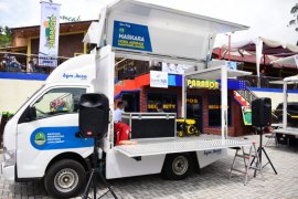 Pemprov Jabar libatkan Mobil Aspirasi Kampung Juara dalam vaksinasi lansia