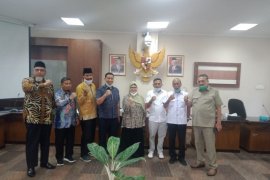 DPRD Riau belajar pembuatan Perda AKB hadapi COVID-19 ke DPRD Sumbar
