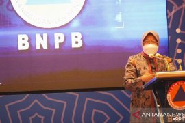 Mensos Rismaharini: Bantuan pemerintah jadi sia-sia jika tak disiplin prokes