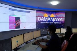 Tangkal dan analisa berita bohong