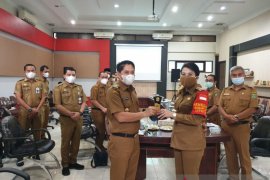 Studi tiru UKPBJ Pemkab HSS ke Singkawang dan Sanggau