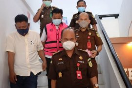 Kejati tahan tersangka dugaan korupsi DAK Diknas Sulawesi Barat