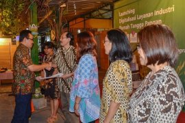 Menko Perekonomian Airlangga sebut digitalisasi pelayanan pemda mampu tingkatkan PAD