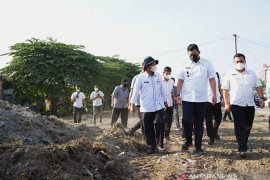 Pemkot Medan beton jalan masuk Pasar Induk Lau Cih