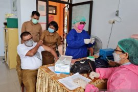ASN di Kabupaten Sigi  mulai divaksin sinovac cegah COVID-19