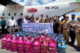 Warga perbatasan Malaysia menyambut gembira distribusi elpiji 12 kilogram