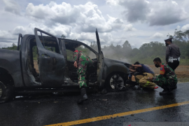 KPH Kapuas Hulu menunggu kepastian hukum kasus kebakaran mobil dinas