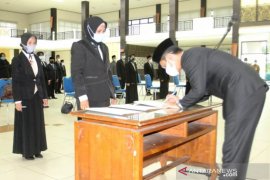 Wabup lantik 72 kepala sekolah