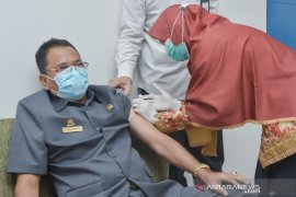 Masyarakat Kalsel diajak hindari berita "hoax"  tentang vaksin COVID-19