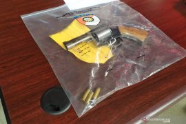 Polrestabes Bandung buru dua pelaku kriminal bersenjata api