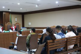 Sidang Tipikor, Edhy Prabowo jelaskan alasan buka keran ekspor benih lobster