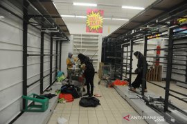 Hari terakhir operasional giant ekstra kenten Palembang Page 4 Small