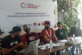 Koalisi masyarakat Sulbar minta pemerintah bangun huntara bagi pengungsi gempa