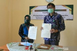 Dukcatpil gandeng PN pangkas biaya ubah akta lahir