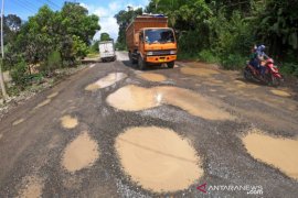 Jalan lintas Sumatera Sijunjung Rusak Page 2 Small