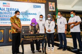 BRI gandeng Pemkab Jombang lakukan bersih-bersih Sungai Gude Ploso