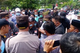 Diduga serobot lahan, massa duduki PT Energi Unggul Perkasa Dumai