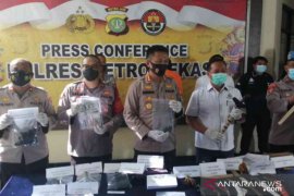 Herman "pengganda uang" asal Bekasi dijerat pasal berlapis