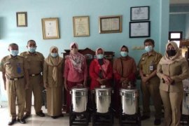 UMKM Magetan terima bantuan mesin "spinner"