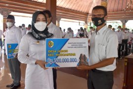 Sebanyak 139 desa di Mojokerto terima bantuan keuangan Rp51,350 miliar