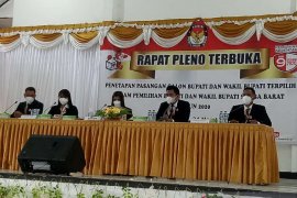 KPU Sumba Barat tetapkan bupati wakil bupati terpilih