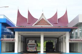 Dirjen Perhubungan Darat akan perbaiki terminal Anak Air di Padang