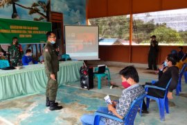 Tim Satgas TMMD beri penyuluhan Karhutla kepada masyarakat desa