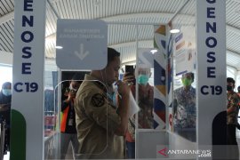 Uji coba test covid genos C-19 di Bandara SMB II Palembang Page 3 Small