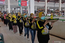 Tradisi Punggahan Pasar Legi di Parakan